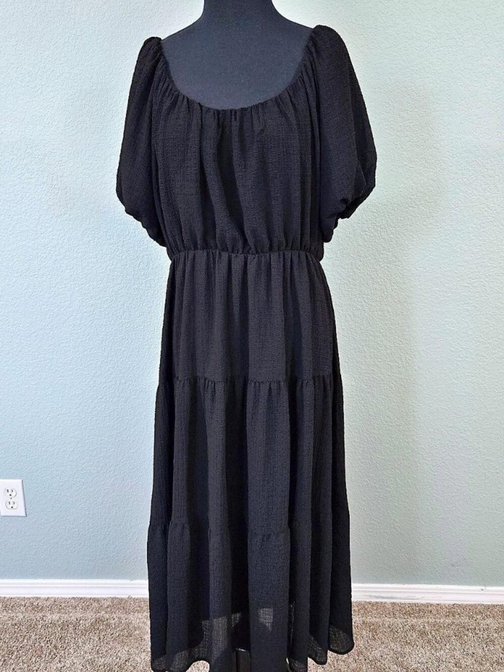 ASTR The Label Tiered Short Sleeve Midi Dress